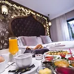 Demonti Hotel 4*