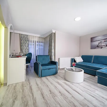 Demonti Отель 4*