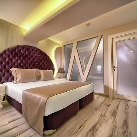 Hotel Demonti 4*