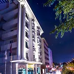 فندق ديمونتي 4*