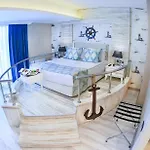 ديمونتي 4*