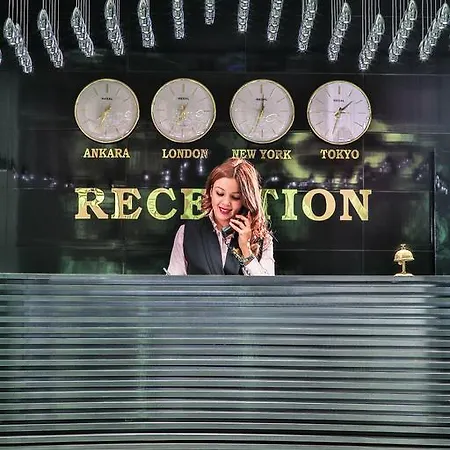 데몬티 호텔 4*