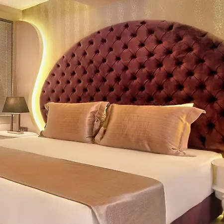 ديمونتي 4*