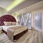 Hotel Demonti 4*