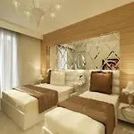 Demonti Hotel 4*