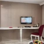 Demonti Ξενοδοχείο 4*