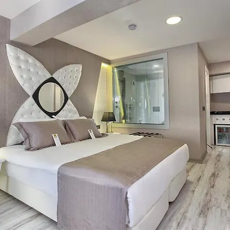Hotel Demonti 4*
